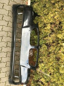Prodám přední nárazník na BMW 5 F10