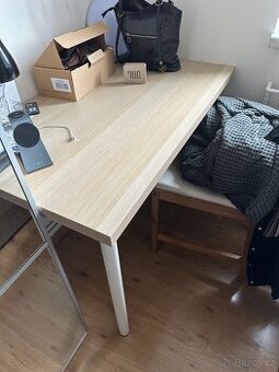 IKEA stůl