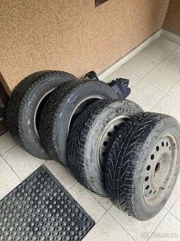 Zimní pneumatiky 205/60 R16 96H - zánovní
