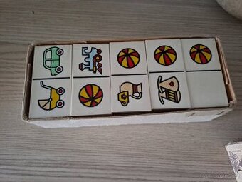 Retro Domino