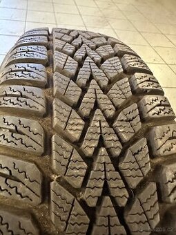 Zimní pneu 185/65R15 Dunlop
