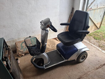 Seniorský vozík Handicare Winner