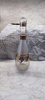 Starožitná karafa velká