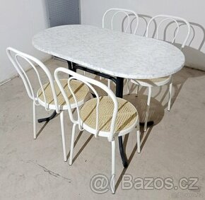 Stůl/stolová deska oválná