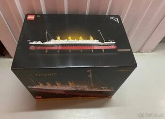 LEGO 10294 Titanic