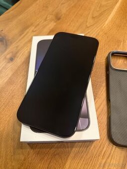 IPhone 16 Pro Max 256gb, black titan. Kapacita baterie 95%