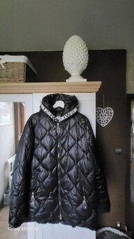 BUNDA ZIMNÍ PROŠÍVANÁ MÓDNÍ vel.XXL