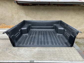 Toyota hi - lux - plastová vana