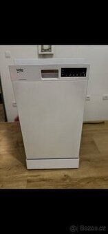 Myčka na nádobí Beko