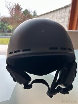 Lyžařská nebo snowboardová helma černá Meatfly vel. 56 až 58