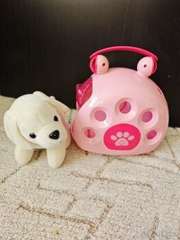 Plyšový pes s boxem