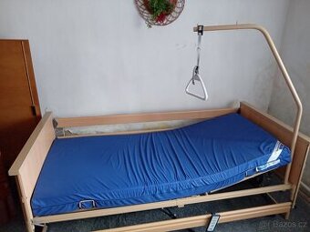 Elektrická polohovací postel