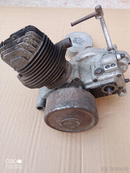Motor ČZ 175 speciál