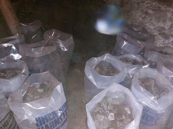 Pytlované hnědé uhlí