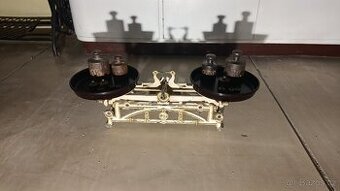 Staré mechanické váhy