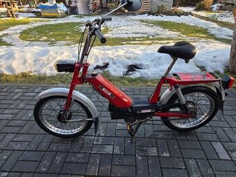 Babetta 207 s kartičkou, červená 5.