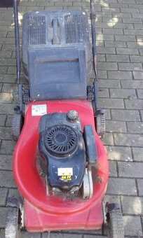 PRODÁM STAROU SEKAČKU