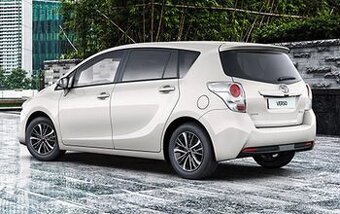 Koupím Toyota Vesro nebo Corolla Verso