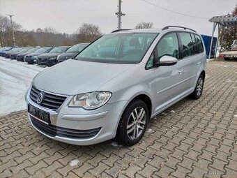 VW TOURAN 1.4 TSi 103KW,7-MÍST,6-KVALT,NAVI,ALU.PDC,USB.