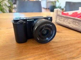 Sony ZV-E10 + 16-50 mm