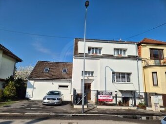 PRODEJ BYTOVÉHO DOMU SE ČTYŘMI BYTY, K. FLEISCHMANA, ČB