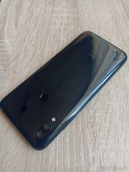 Xiaomi Redmi 7 na opravu nebo náhradní díly