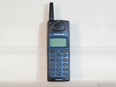 Mobilní telefony pro sběratele - rarity - ERICSSON A1018S