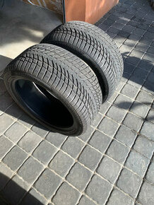 Prodám zimní pneu NOKIAN 2x 255/40 R19 a 2x 275/40 R19 - 1