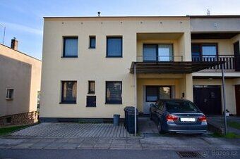 Rd v Týnci nad Labem, 6+1, zahrada 594 m2