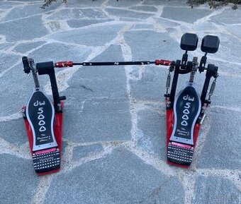 DW 5000 double pedal