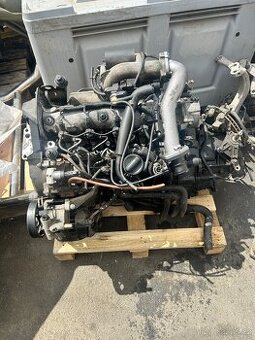 Kompletní motor 1.9 Dci 88kw F9Q 2004
