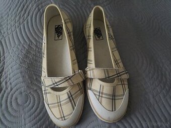 Vans nove .boty vel 38