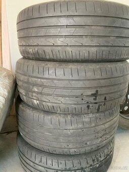Letní pneu 215/55r17