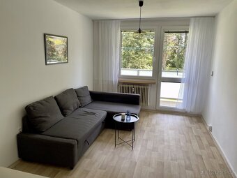 Částečně zařízený byt 2+kk / Kralupy nad Vltavou-Lobeček