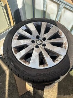Letní kola Seat 5x112 s pneu 215/35 R16 Kumho