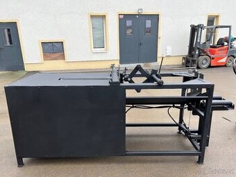 Stroj na vytahování mědi / z elektromotorů statorů