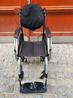 invalidní vozík Meyra, 4 brzdy, sundavací kola