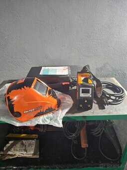 PANTERMAX MMA200LCD invertorová svářečka MMA/TIG
