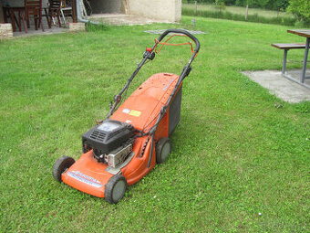 BENZÍNOVÁ SEKAČKA S POJEZDEM HUSQVARNA - 50cm - 5,5HP