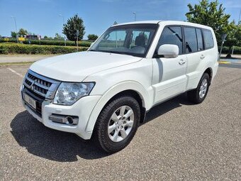 MITSUBISHI PAJERO 3.2DiD 140KW 2016 1.MAJITEL XENON-7 MÍST