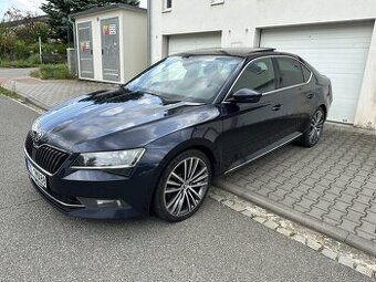 Skoda superb 2.0tsi,4x4,DSG,L&K,panorama,tažné