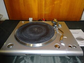 gramofon TCM