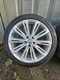 Letní alu kola Verona 19" VW Passat 235/40 R19