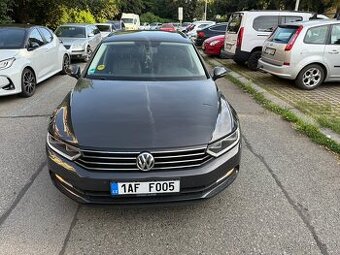 Volkswagen passat b8 2015 roku 2L diesel najeto 455,000 km