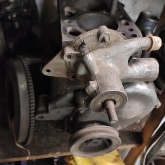 Simca Aronde polo motor