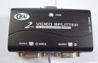 aktivní VGA splitter na 2 monitory