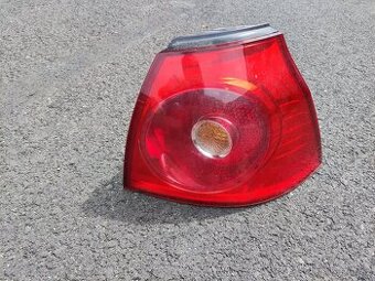 VW Golf V - zadní pravé vnější světlo - 1
