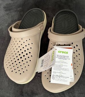 Pantofle CROCS - 1
