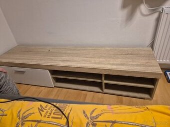 Skrinka pod TV - 1