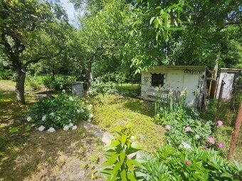 Prodej chaty v nádherné lokalitě Dejvice- Hanspaulka v Praze